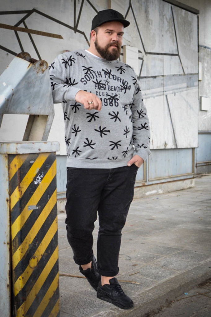 Cooler Look in Grau, Schwarz & Weiß mit Happy Size