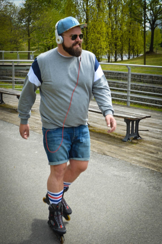 Sommer, Skates & Fun - Male Plus Size Model Claus