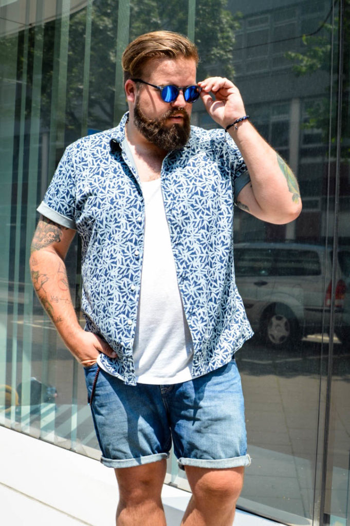 Sommer Hemden mit Palmen und Blüten Prints Male Plus Size Mode Fashion Blog Blogger Claus Fleissner