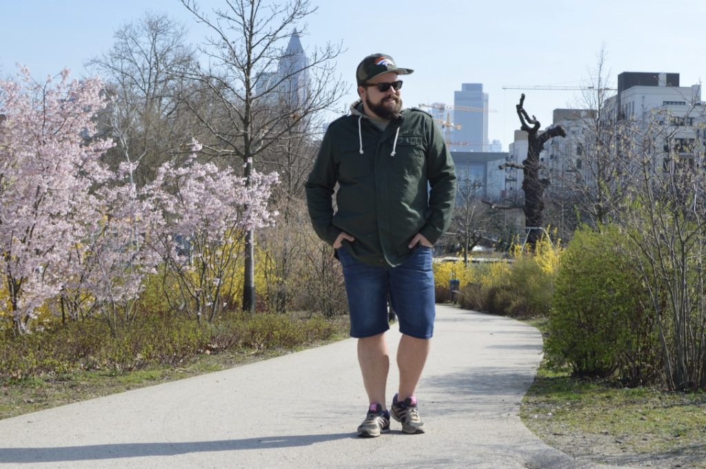 Happy Size green grün Spring Frühling Outfit Hoody