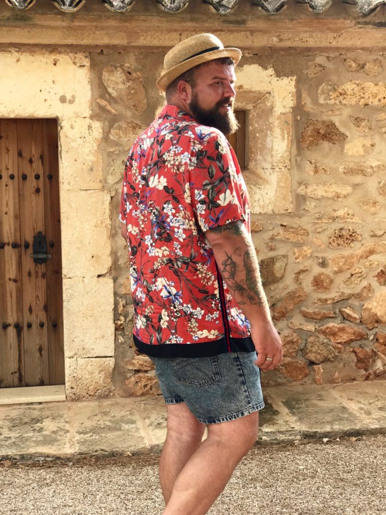 Mallorca Blumenprinz floral ASOS PLUS Hawaii Hemd