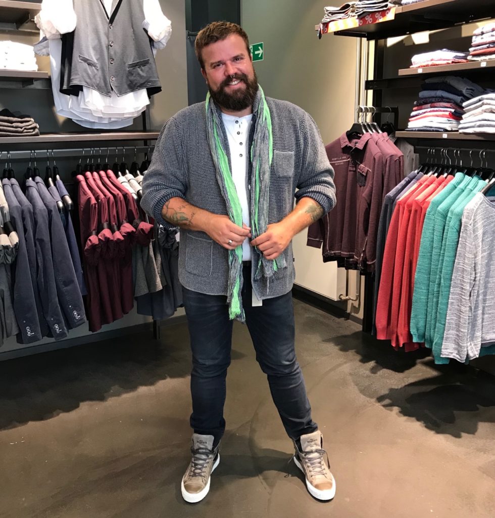 Claus Fleissner engbers XXL Shopping Filiale Sulzbach Main Taunus Zentrum MTZ Beratung große Größen