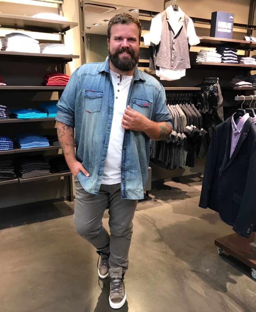 Claus Fleissner engbers XXL Shopping Filiale Sulzbach Main Taunus Zentrum MTZ Beratung große Größen
