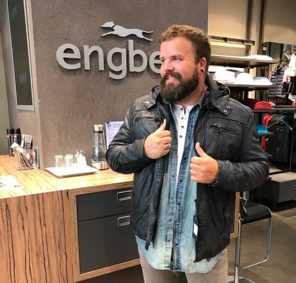 Claus Fleissner engbers XXL Shopping Filiale Sulzbach Main Taunus Zentrum MTZ Beratung große Größen