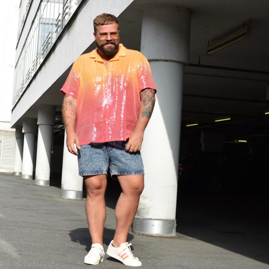 Asos Plus Size men sequins Pailletten pride month pride outfit csd