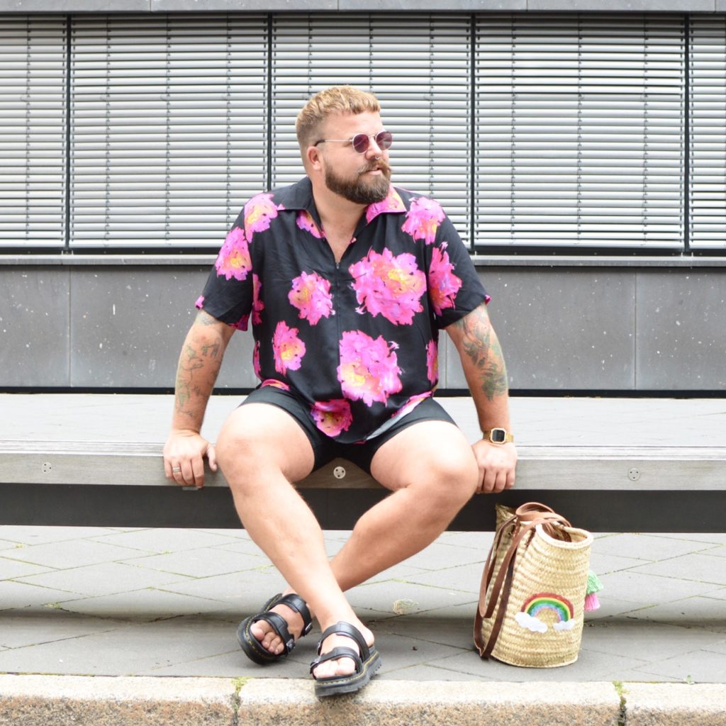 Asos Plus Shirt Floral Print Flower Blumen Muster pink schwarz