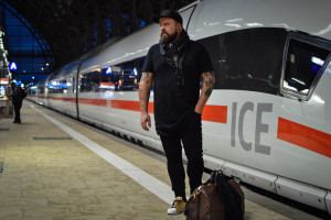 All black everything Plus Size Hipster Style