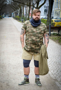 Laufsteg-Look im Fahrrad-Kurier-Camouflage-Look