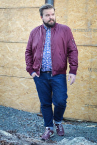 male plus size model blog blogger claus fleissner H&M extended sizes große größen Herrenmode xxl Bomberjacke Übergröße große Größen Style XXL burgundy weinrot