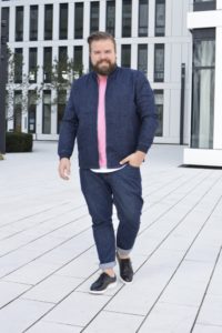 H&M Extended Sizes Denim Bomber T-Shirt Jeans Jeansjacke