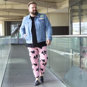 ASOS PLUS pink Hose Blumen Flower Print pants trousers Jeansjacke denim jacket