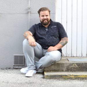 Sommer Polohemd Chino Büro summer polo shirt business casual friday plus size Männermode XXL große Größe Claus Fleissner Model Blog